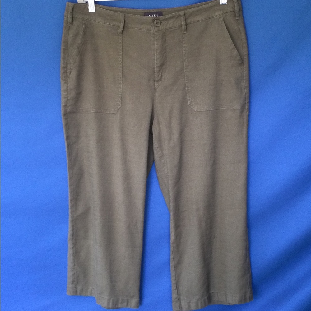 NYDJ LiftXTuck Size 12 fits 14 Wide Leg Cargo Capri Pants In Stretch Linen Green